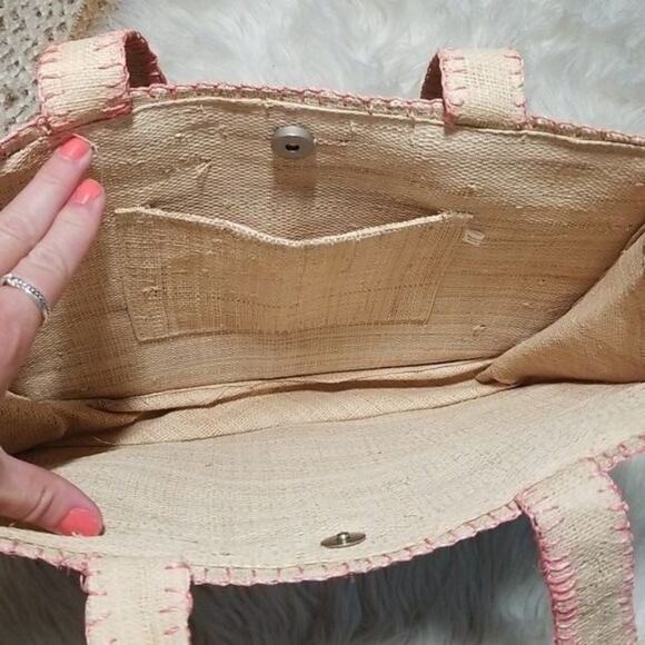 Vintage Straw Embroidered Fruit Tote - Picture 3 of 7